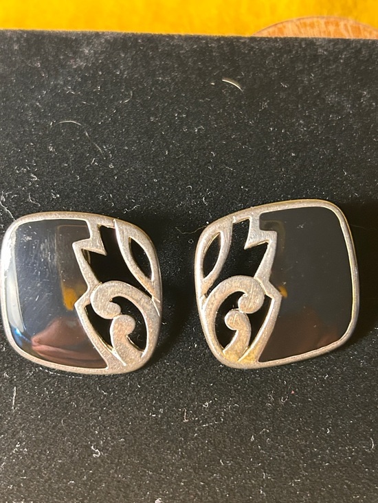 Vintage Unbranded Jewelry - Vintage Black Enamel and Silver-tone Designed Studs Earrings